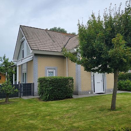 Ferienparadies Seeluft Kamperland Exterior photo